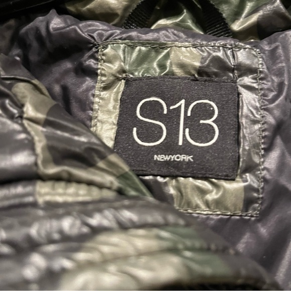 Warm boys jacket, puffer/warm/waterproof, beautiful colors. Excellent condition - Picture 4 of 8